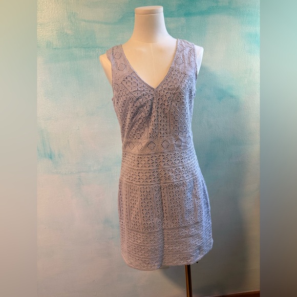 NWT- French Connection Eyelet Lace Dress- Size 4 - Picture 3 of 6